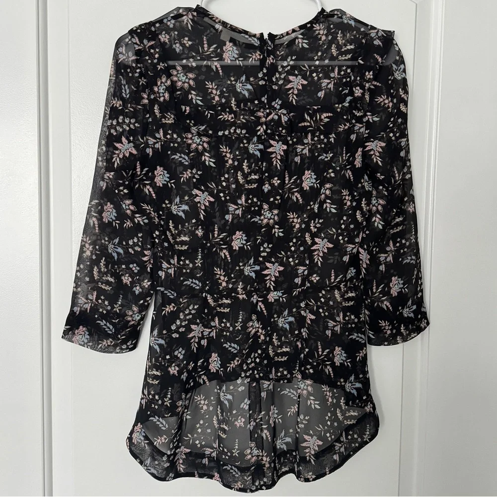 VERONICA BEARD Thompson Floral 100% Silk Ruffle Blouse Top Black Size 2 - Picture 9 of 10